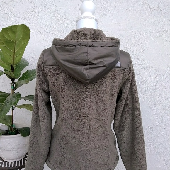 The North Face Hooded Full Zip Osito Sweater - Picture 5 of 5